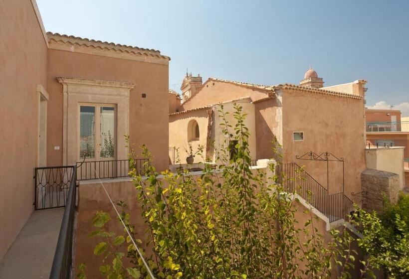 آپارتمان لوکس 1 خوابه, Palazzo Gambuzza