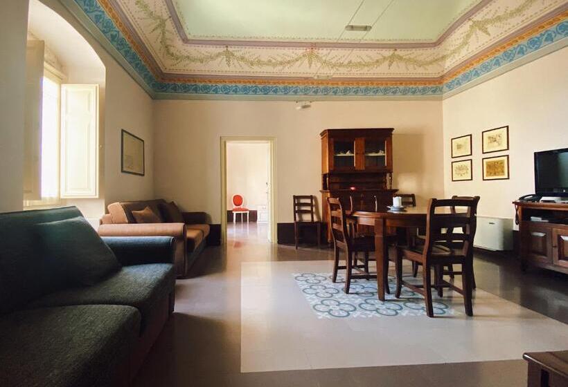 آپارتمان 1 خوابه, Palazzo Gambuzza