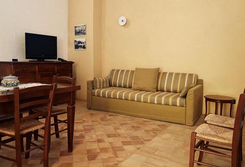 آپارتمان 1 خوابه با چشم‌انداز باغ, Palazzo Gambuzza