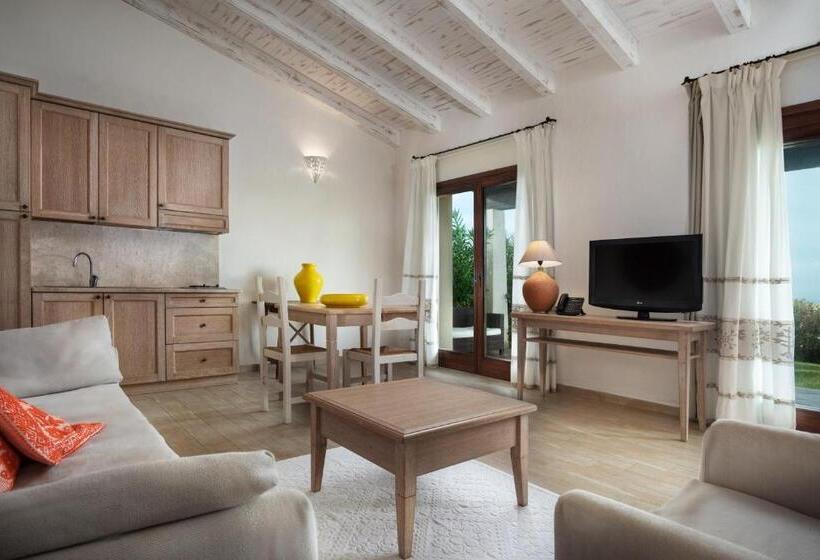 Апартаменты Deluxe 1 Спальня, Punta Falcone Resort