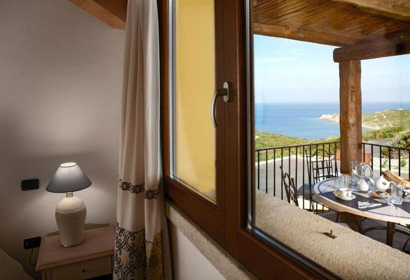 Люкс Deluxe Вид на Море, Punta Falcone Resort