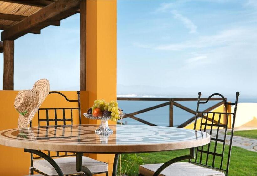 Люкс Deluxe Вид на Море, Punta Falcone Resort