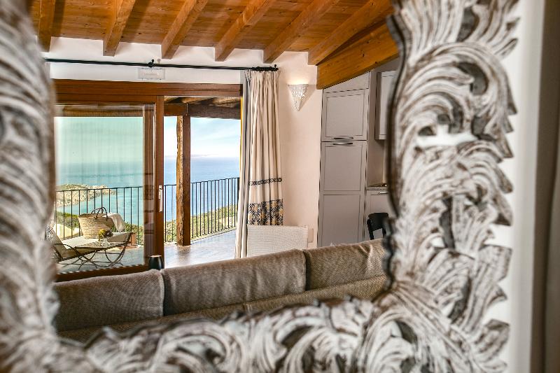 Апартаменты 2 Спальни, Punta Falcone Resort