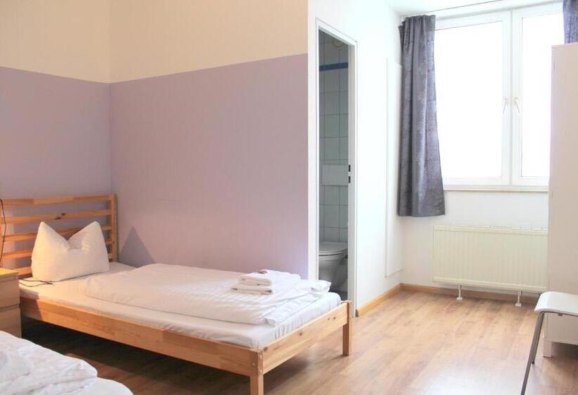اتاق استاندارد چهار تخته, Stayinn Hostel Und Gastehaus