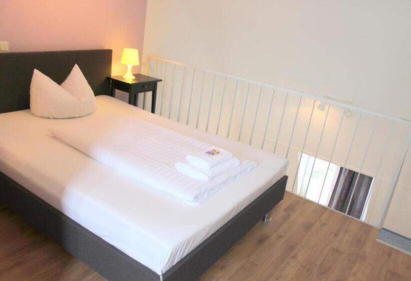 اتاق استاندارد یک نفره, Stayinn Hostel Und Gastehaus