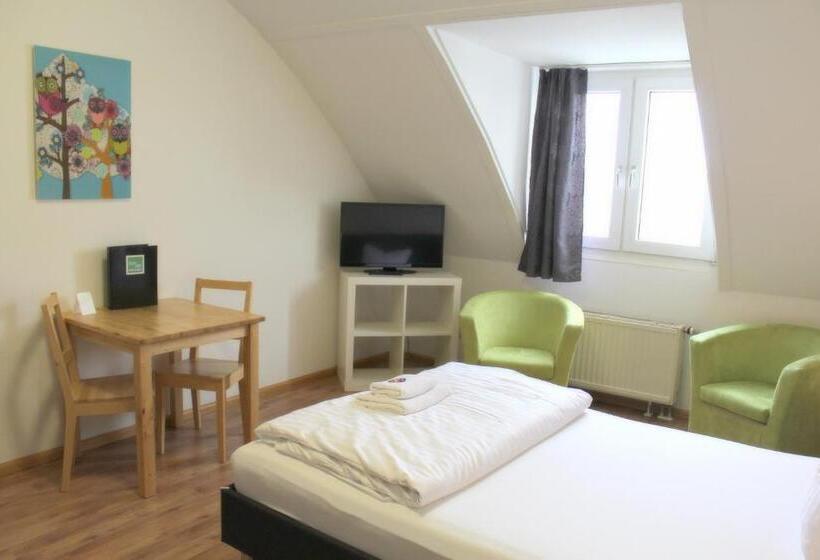 اتاق استاندارد یک نفره, Stayinn Hostel Und Gastehaus