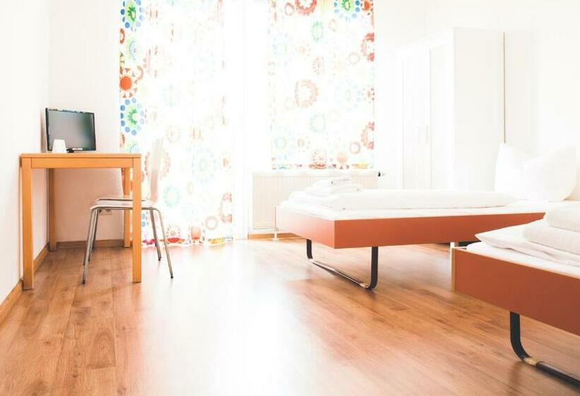 اتاق اکونومی, Stayinn Hostel Und Gastehaus