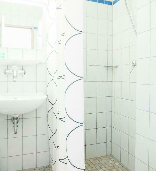 Economy Triple Room, Stayinn Hostel Und Gastehaus
