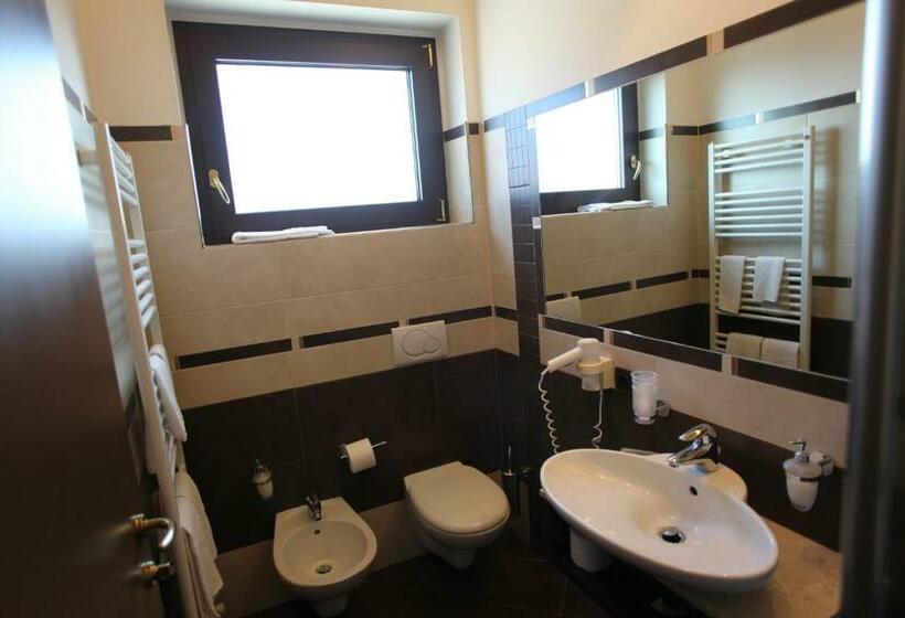 اتاق استاندارد, Albergo Ristorante Papa