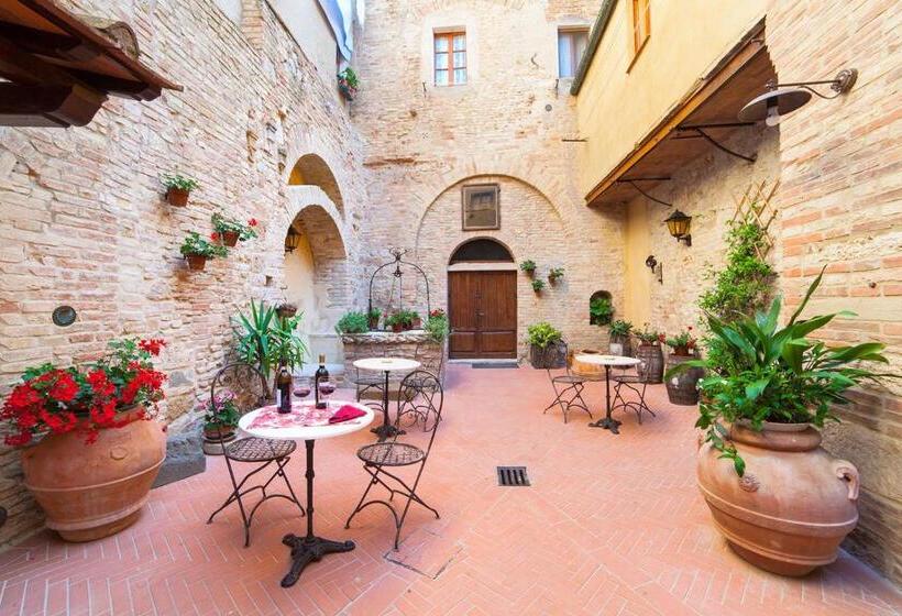 Family Suite, Residenza D'epoca Palazzo Buonaccorsi