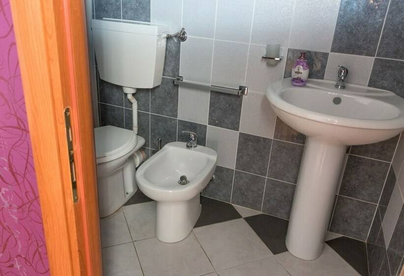 标准间带阳台, Camelot B&b Palermo