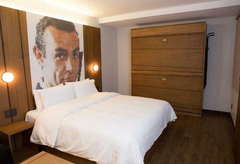 غرفة قياسية ثلاثية, Ikonik Hotel Puebla