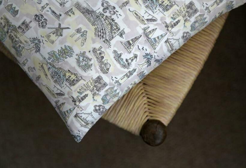 Номер Стандарт, Holly Tree House