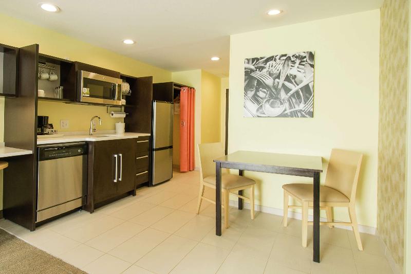 스위트 킹사이즈 침대, Home2 Suites Newnan