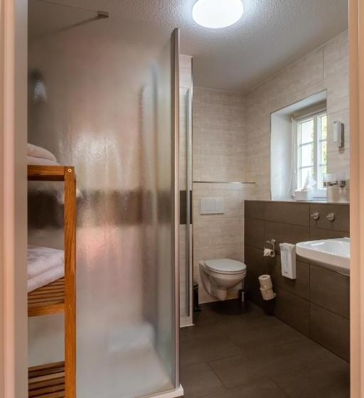 Семейный Номер Вид на Сад, Romantik Hotel Zum Lindengarten