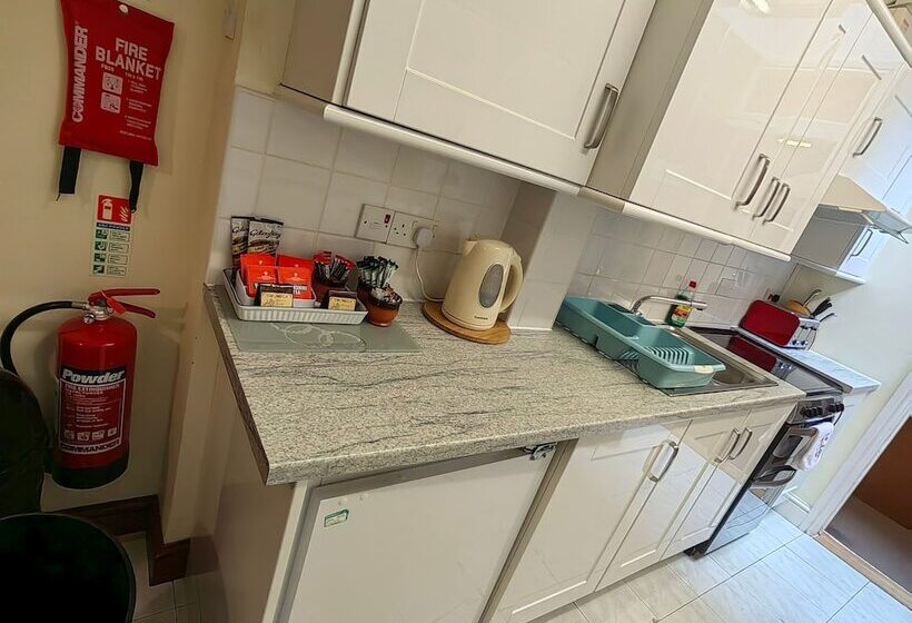 Апартаменты 1 Спальня, The Cardigan Bay Guest House