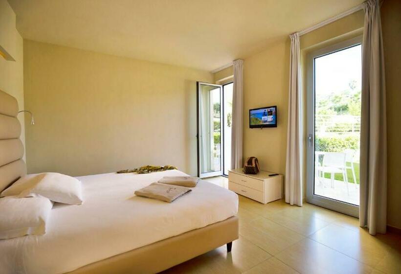اتاق استاندارد, Blue Bay Resort