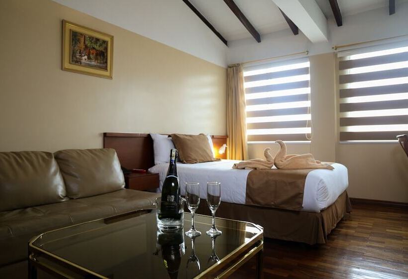 Quarto Estandar Individual, Carolina Montecarlo