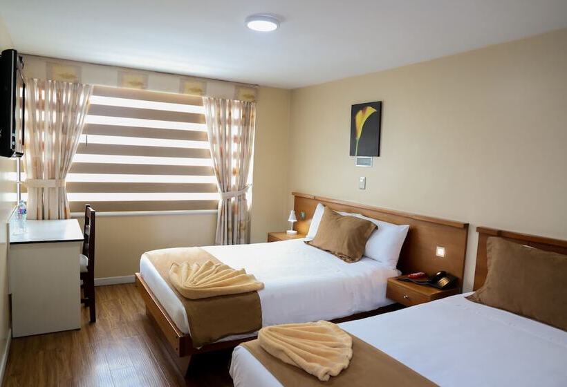 Quarto Estandar, Carolina Montecarlo