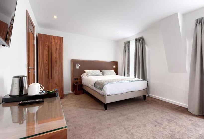 Chambre Deluxe, Le Trente
