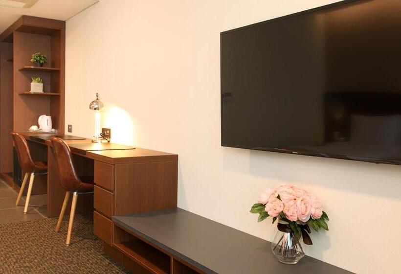 اتاق استاندارد سه نفره, Skypark Kingstown Dongdaemun