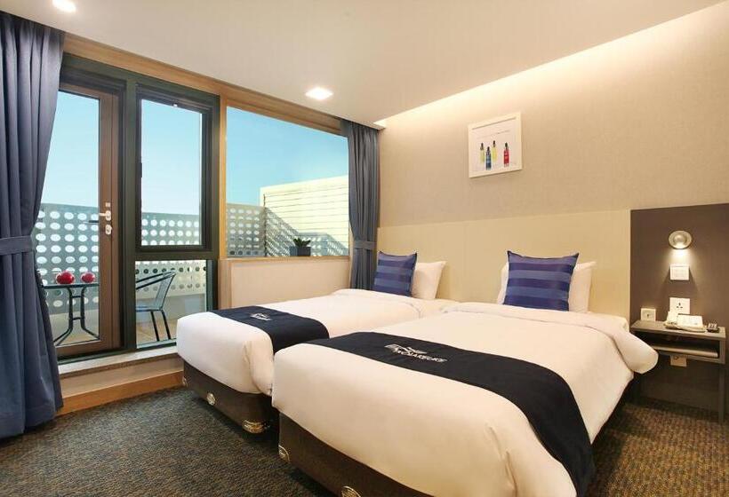 اتاق استاندارد با بالکن, Skypark Kingstown Dongdaemun