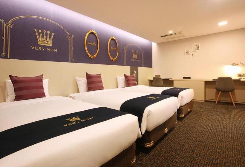 اتاق استاندارد سه نفره, Skypark Kingstown Dongdaemun