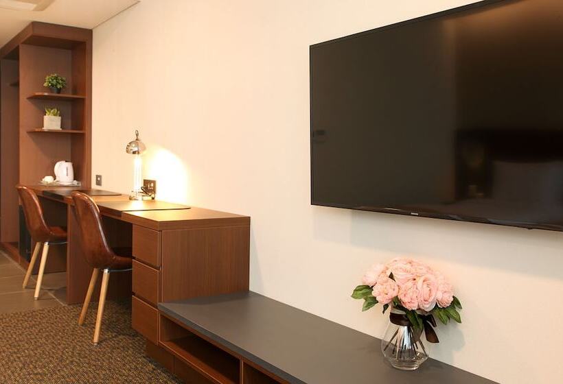 اتاق استاندارد سه نفره, Skypark Kingstown Dongdaemun