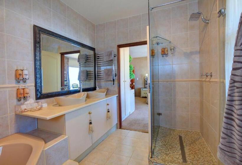 Люкс, Xanadu Guest Villa