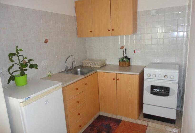 2 Bedroom Apartment, Panklitos Tourist Apartments