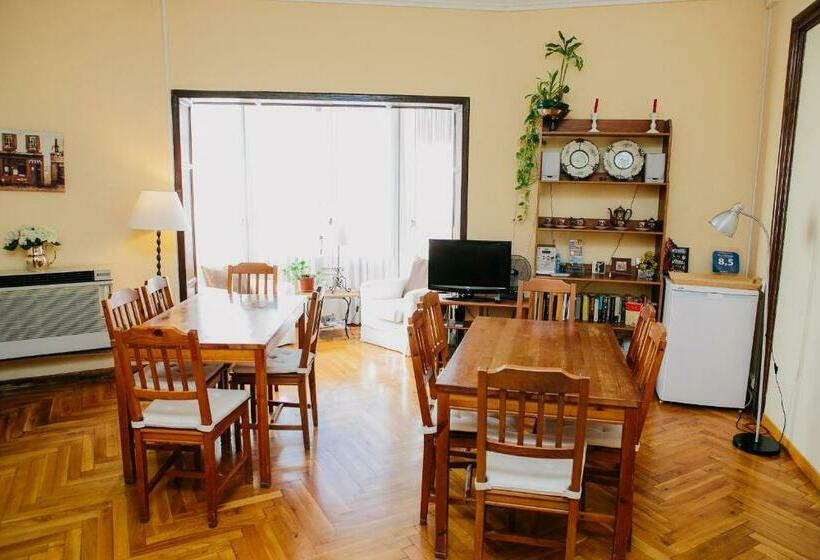 Номер Economy с общей ванной комнатой, Ally S Bed&breakfast