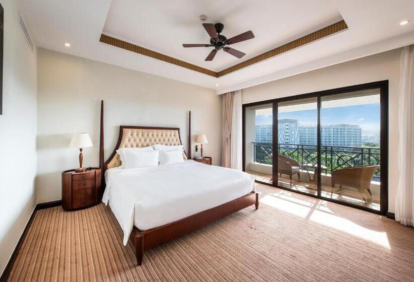سوئیت جونیور با تخت بزرگ, Sheraton Phu Quoc Long Beach Resort