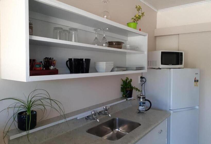 Апартаменты 2 Спальни, Golden Bay Motel