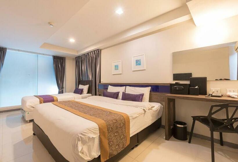 Quarto Familiar, Cubic Pratunam