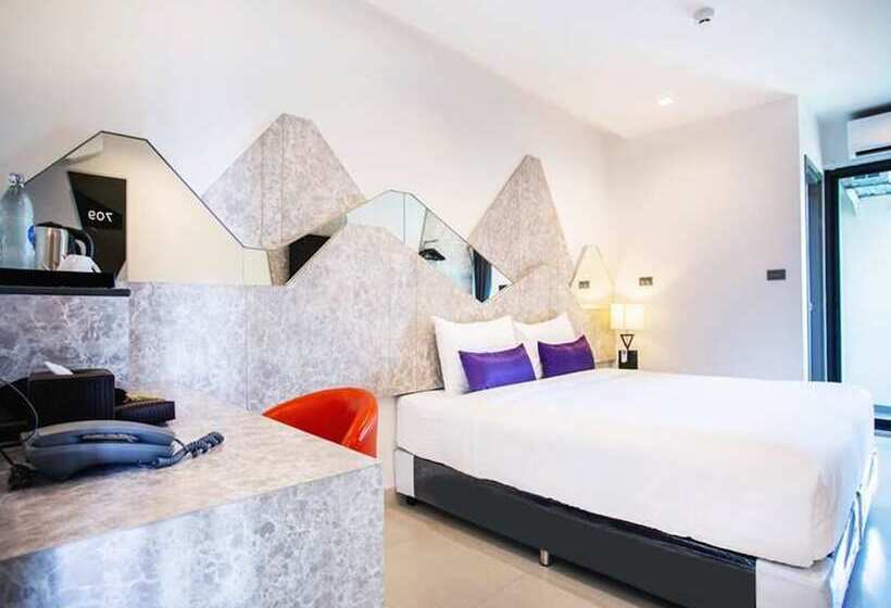 Quarto Familiar, Cubic Pratunam