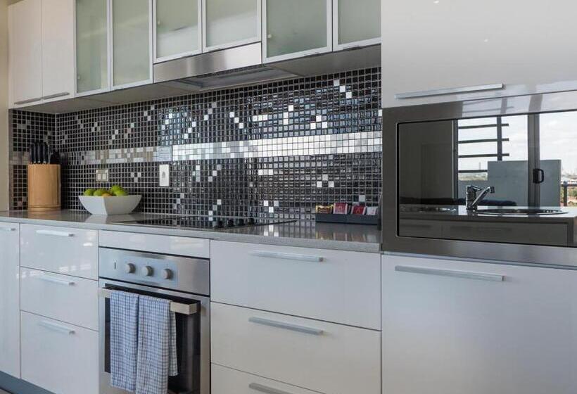 آپارتمان 3 خوابه, The Chermside Apartments