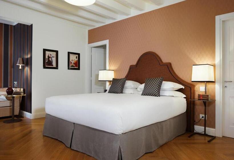 اتاق لوکس با تخت بزرگ, Maison Santa Croce