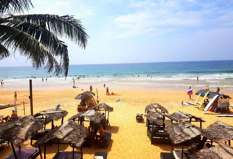 Трехместный Номер Deluxe Вид на Море, Drifters Hotel & Beach Restaurant