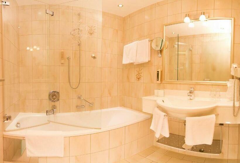 Номер Стандарт, Alpenhotel Tirolerhof