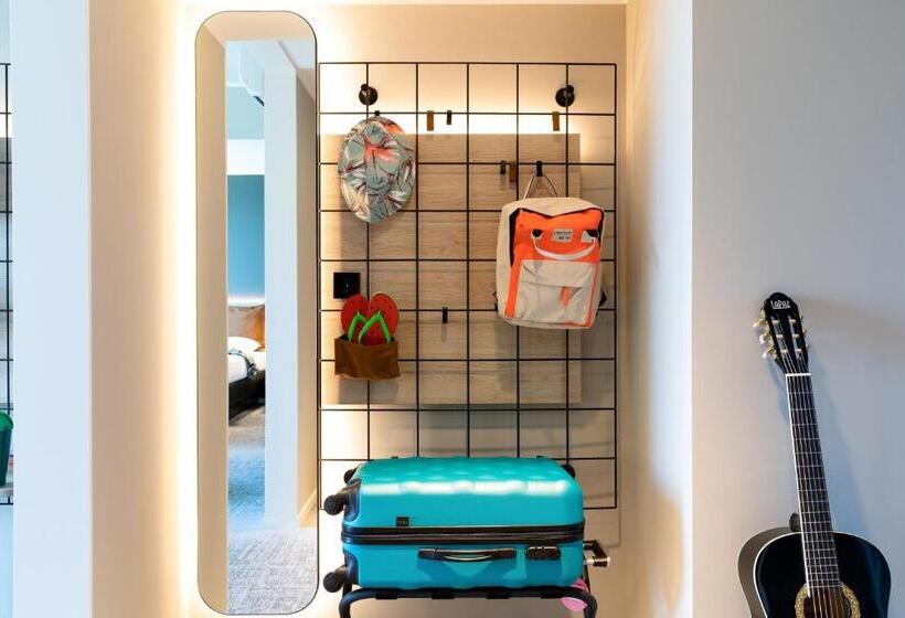 Семейный Номер, Moxy Frankfurt Eschborn