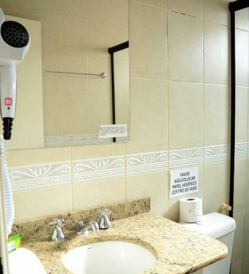 Quarto Familiar Deluxe, Pousada Tango