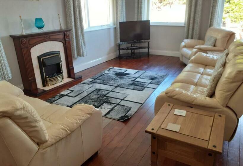 침실 1개 주택, Elmbank Accommodation