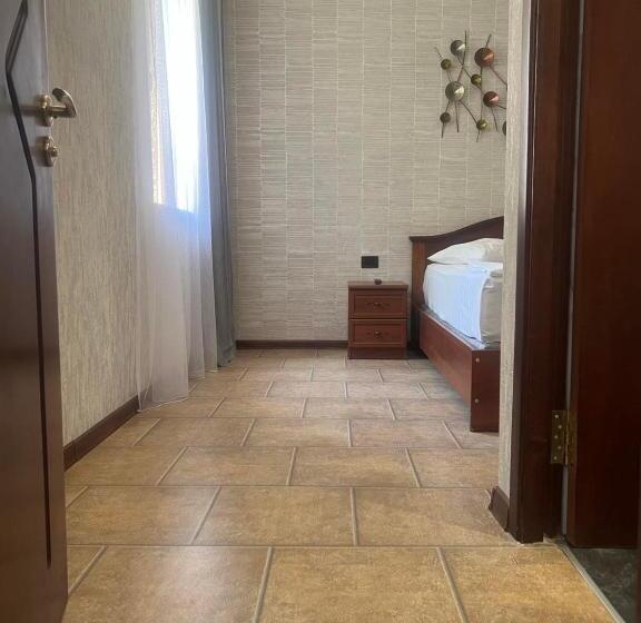 디럭스 룸, Park Avenue Hotel Yerevan