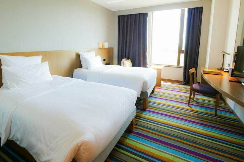 اتاق استاندارد با چشم‌انداز شهر, Novotel Nanchang Sunac