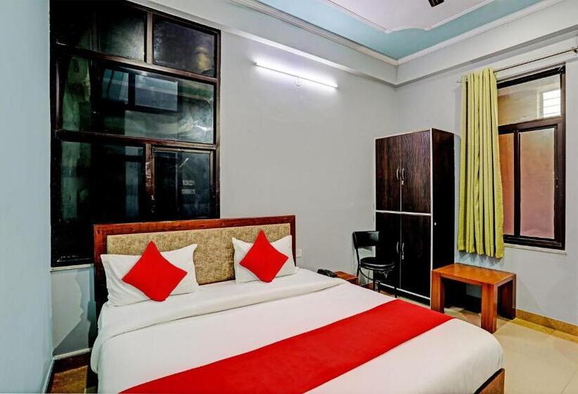 Трехместный Номер Классика, Oyo Flagship Hotel Wan Palace