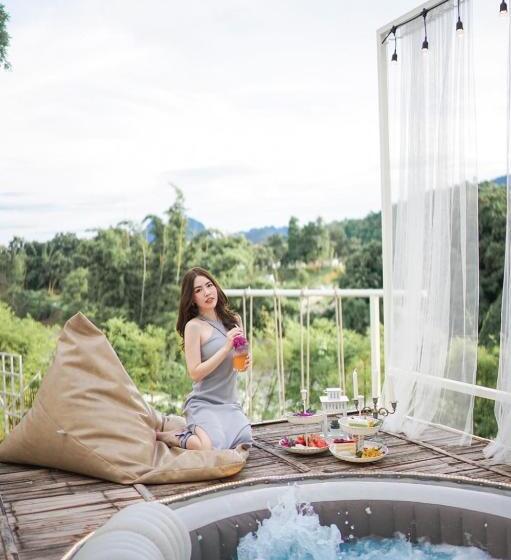 디럭스 방갈로, Baanpufa Resort