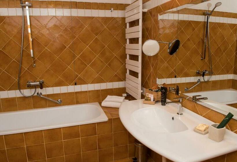 سوییت جونیور, Relais Santo Stefano