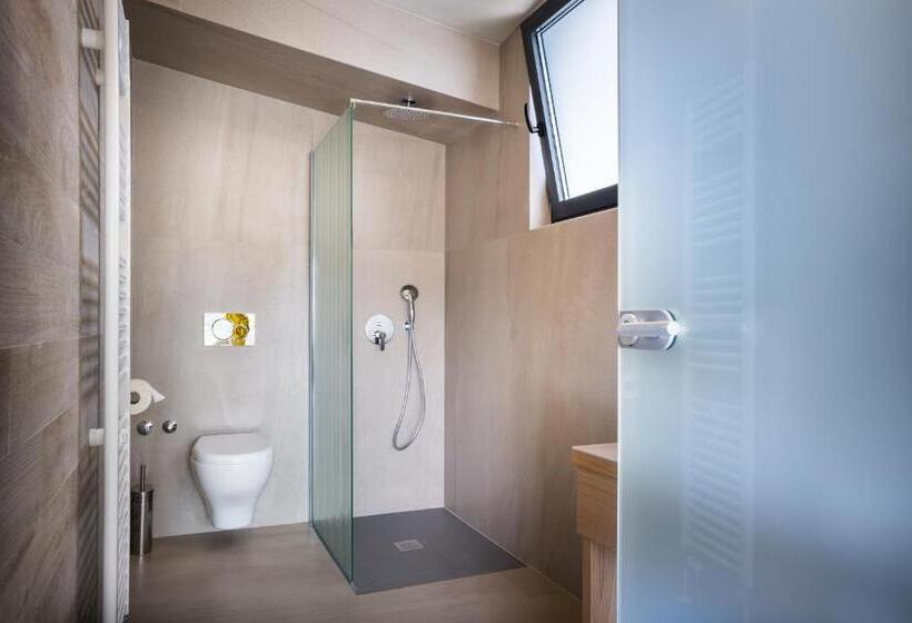اتاق لوکس با بالکن, Vinotel Gospoja