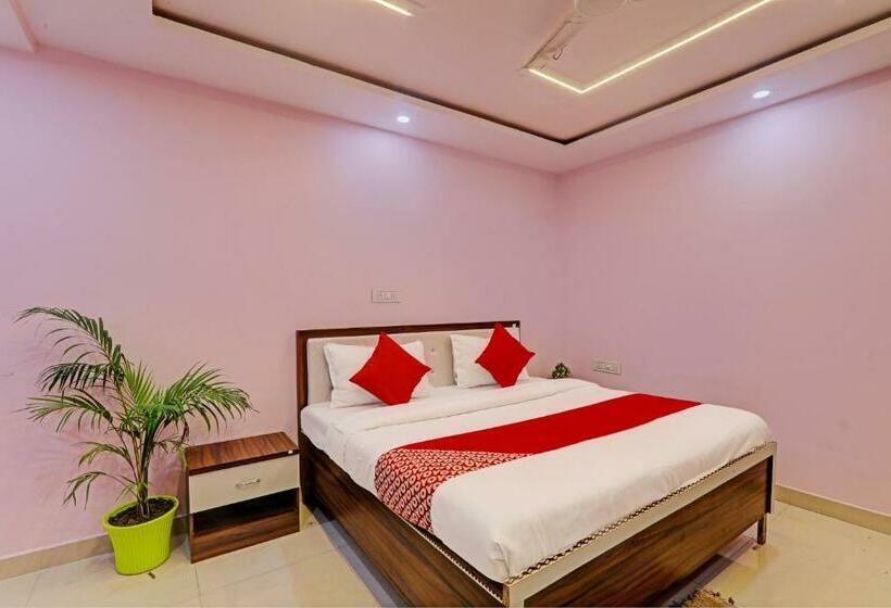 Трехместный Номер Классика, Oyo Flagship T R Resort