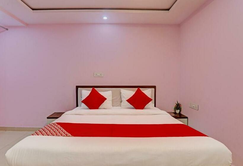 Трехместный Номер Классика, Oyo Flagship T R Resort